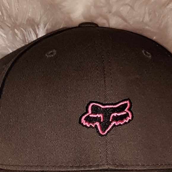 New FOX Racing FlexFit Hat!💕 - Picture 2 of 4
